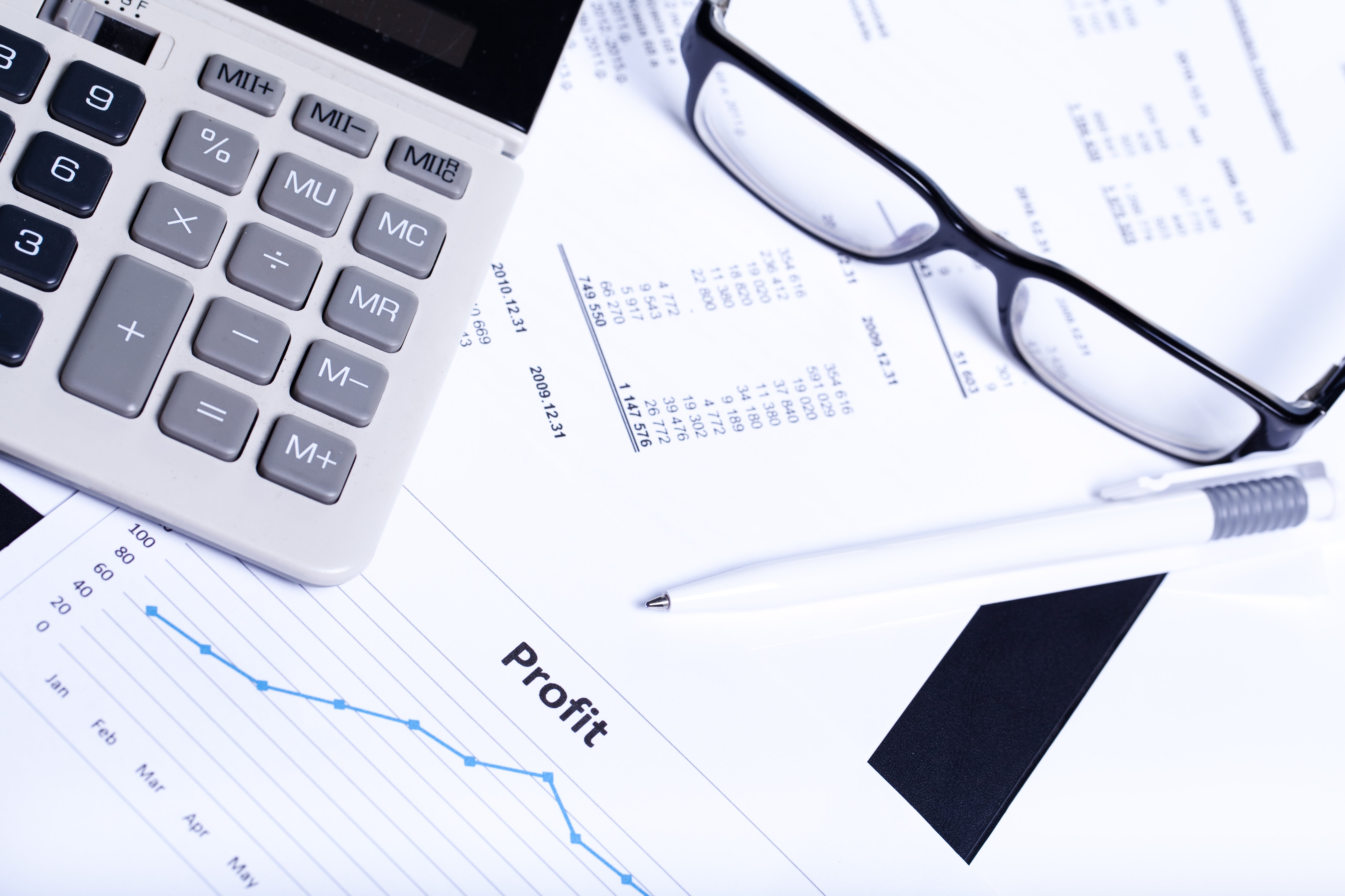 different-business-objects-on-the-workplace-2025-03-28-20-39-45-utc